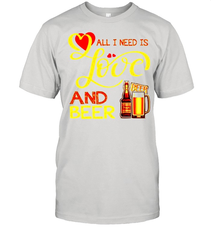 All I need is love and beer shirt Classic Men's T-shirt