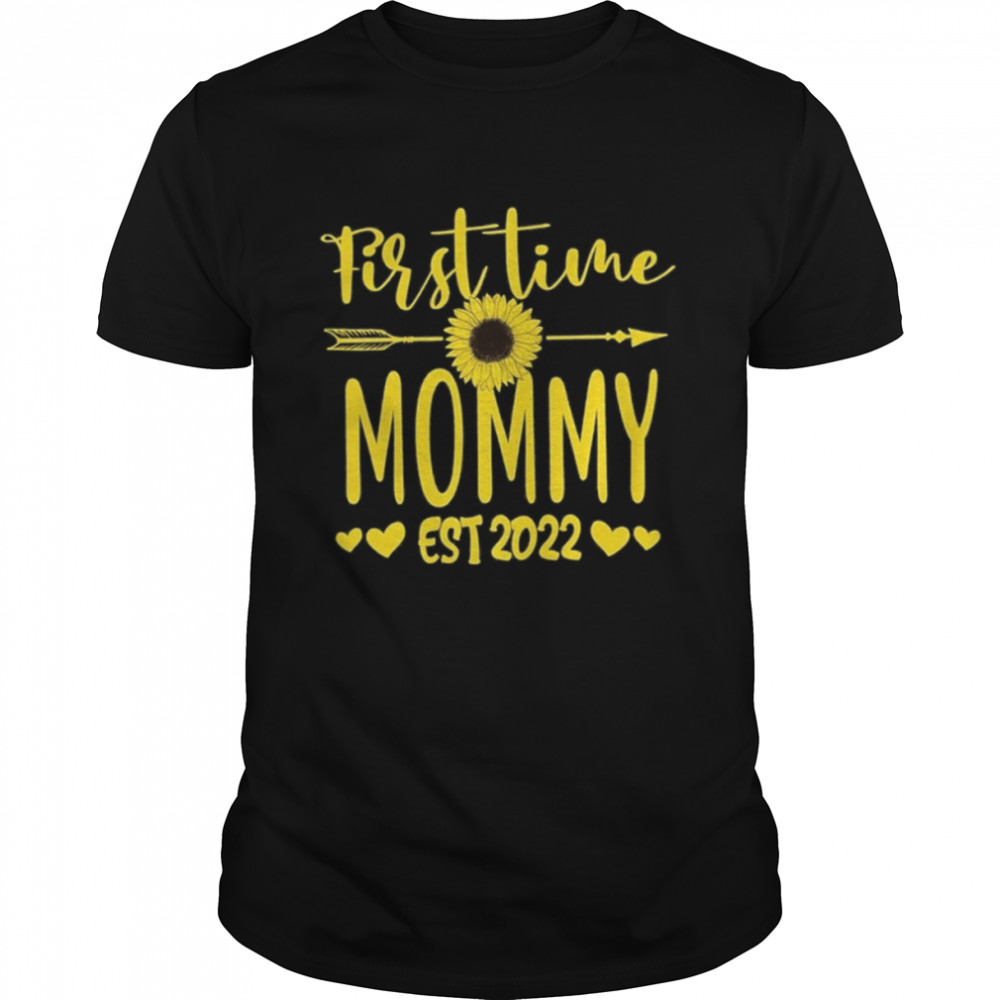 First time Mommy Est 2022 Mothers Day Shirt