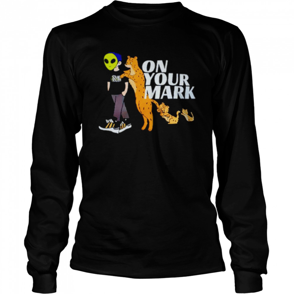 Alien And Panther On Your Mark  Long Sleeved T-shirt